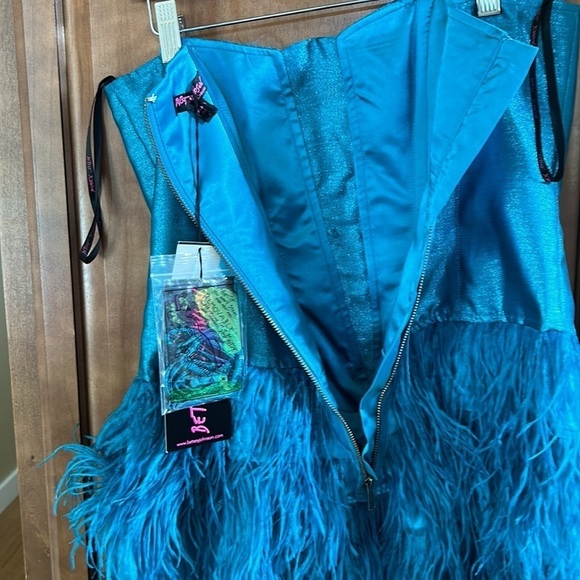 Amazing Original Betsey Johnson Feather and Sparkle Dress Y2K size 10 - Picture 9 of 12